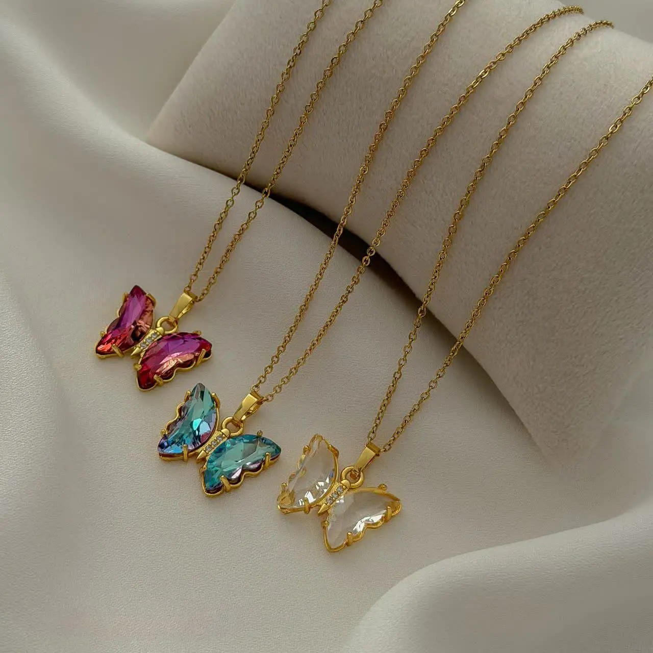 گردنبند پروانه استیل کد ۲۹۲۸