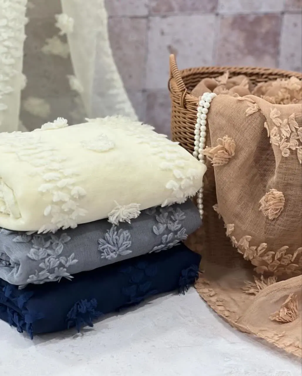 بله که داریم یه پارچه خنک و زیبای تابستونی👇
