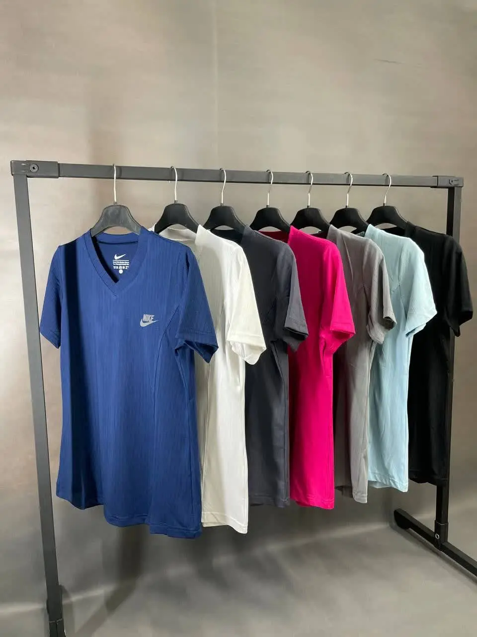 🍁تیشرت یقه v نایکی