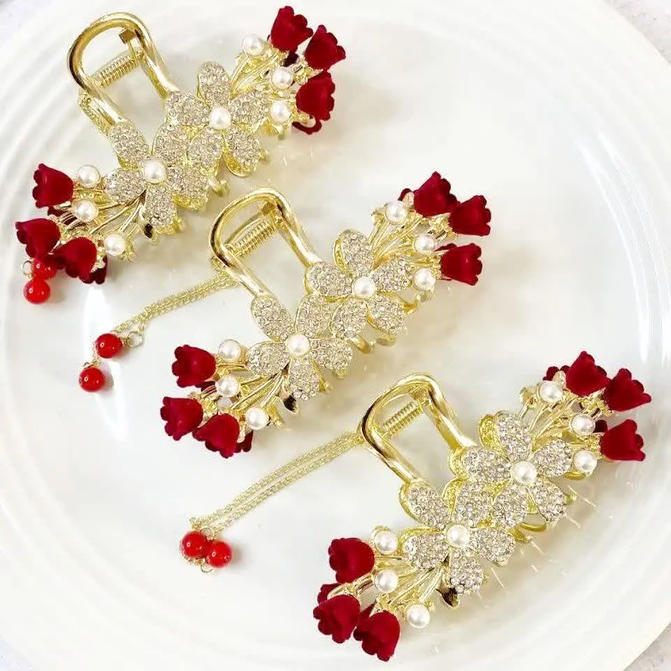 کلیپس مجلسی جذاب وارداتی با آبکاری عالی و دائمی
