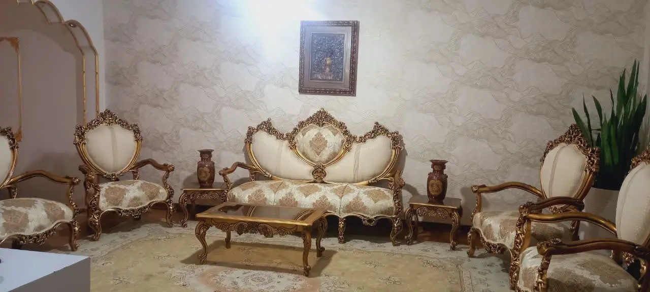 مبل استیل۷نفره ورق طلاپتینه و 
