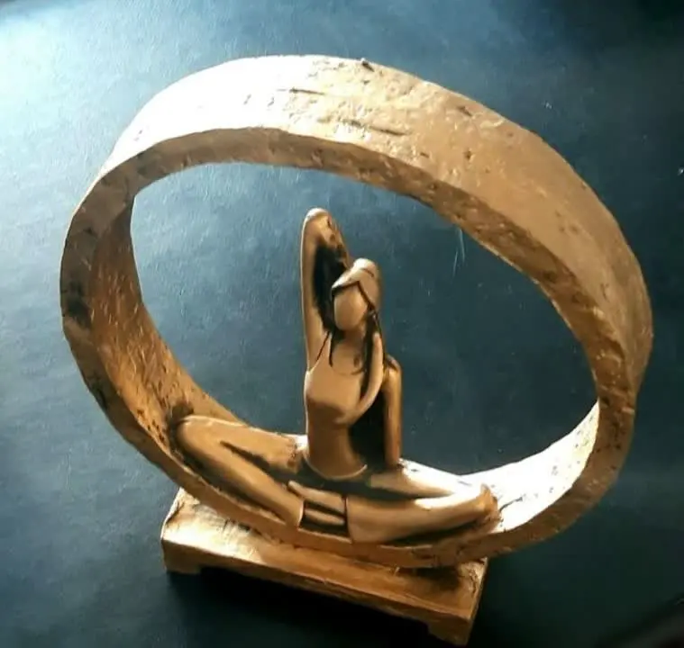 مجسمه یوگا
