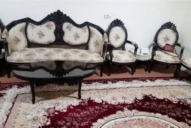 مبلمان چوبی ۹نفره بسیار تمیز …
