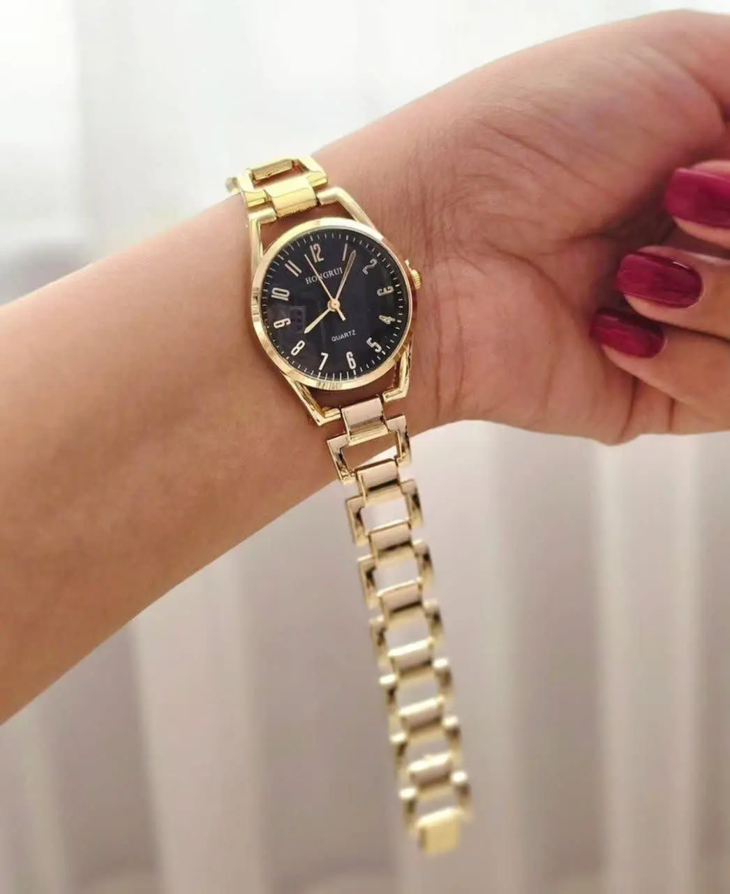 💍ساعت بسیار زیبای هانگری 🤗