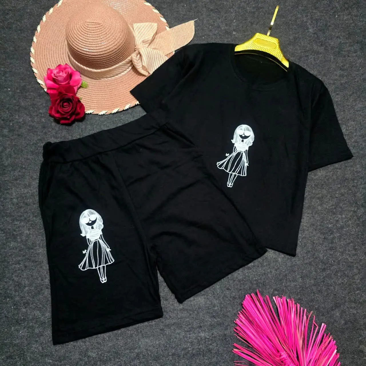 نام: کراپ شلوارک چاپ دختر
