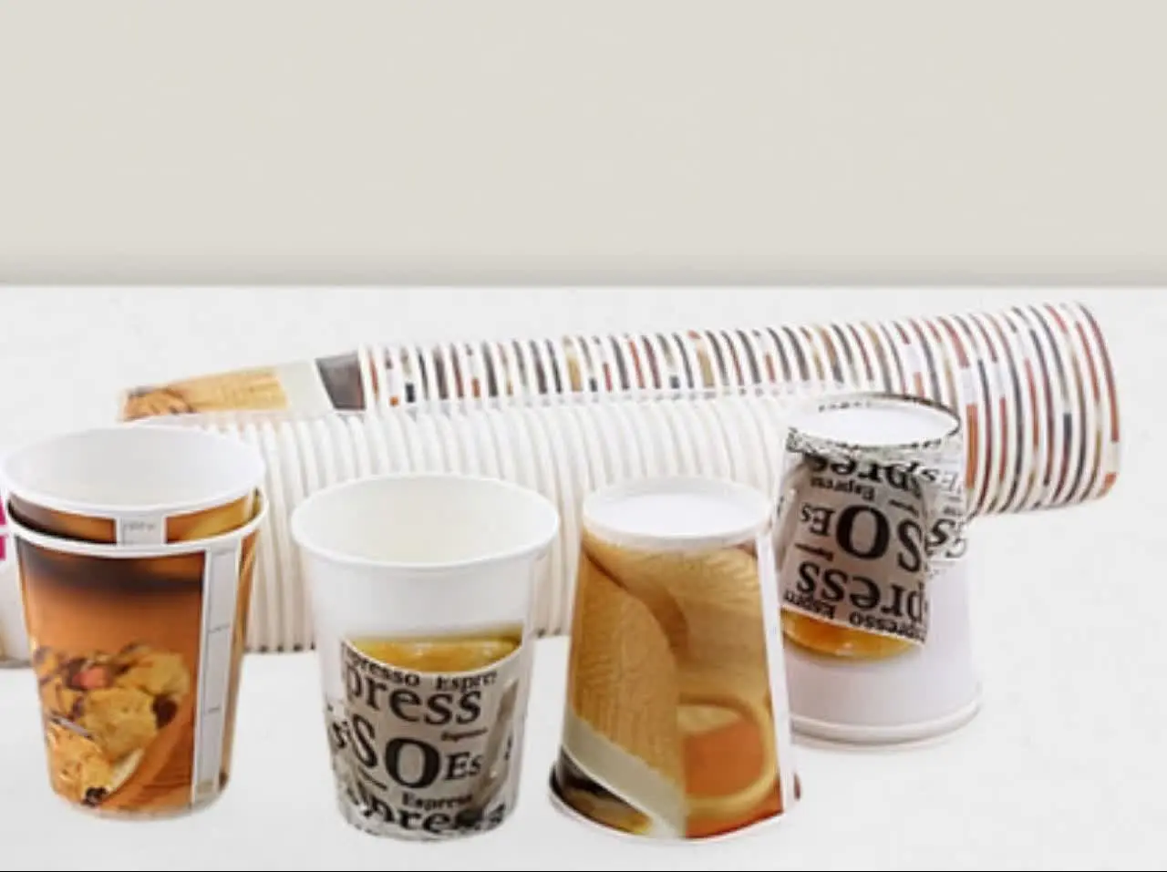 لیوان کاغذی 
