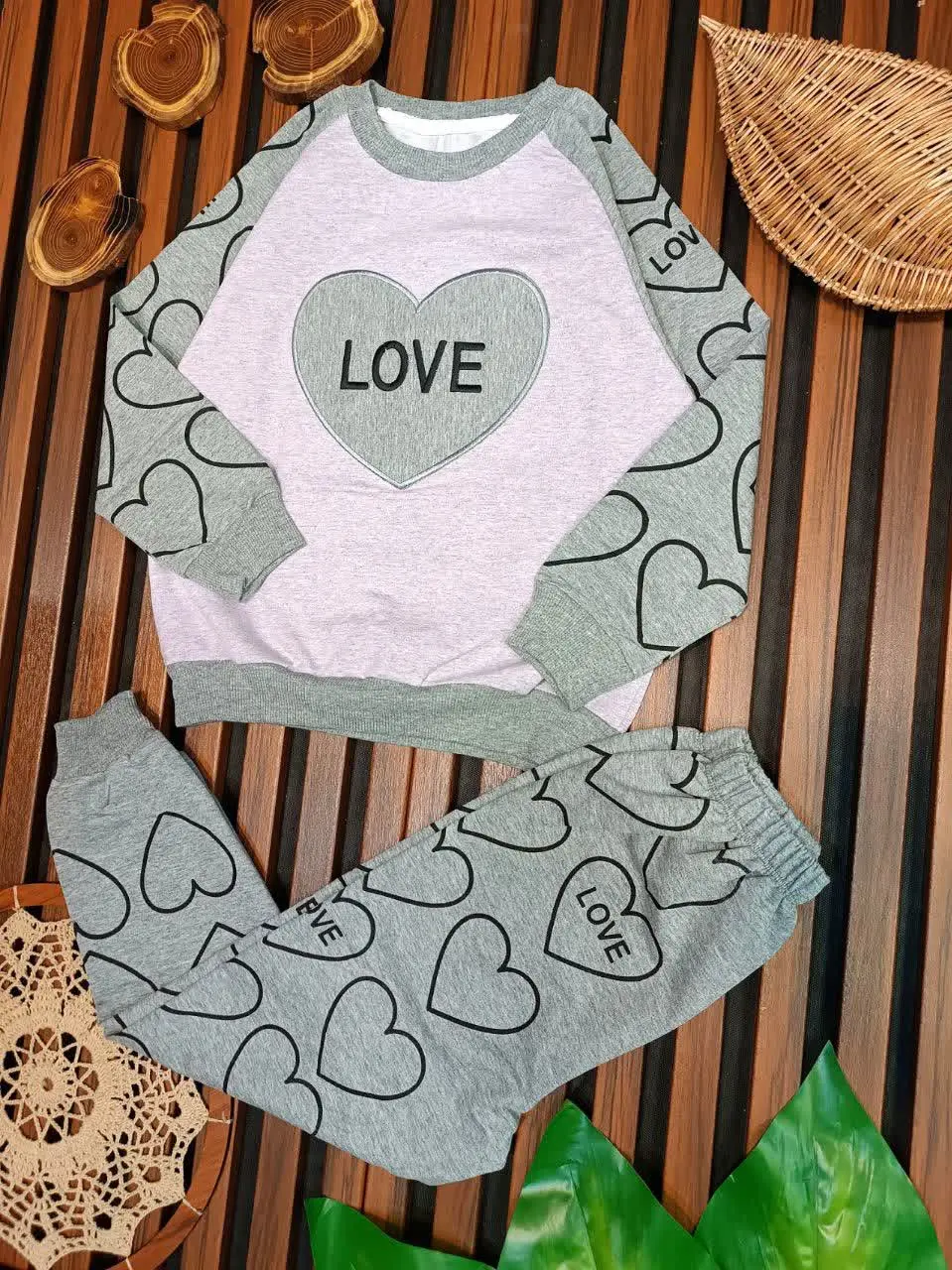 🔮بلوز شلوار دخترانه طرح LOVE🔮