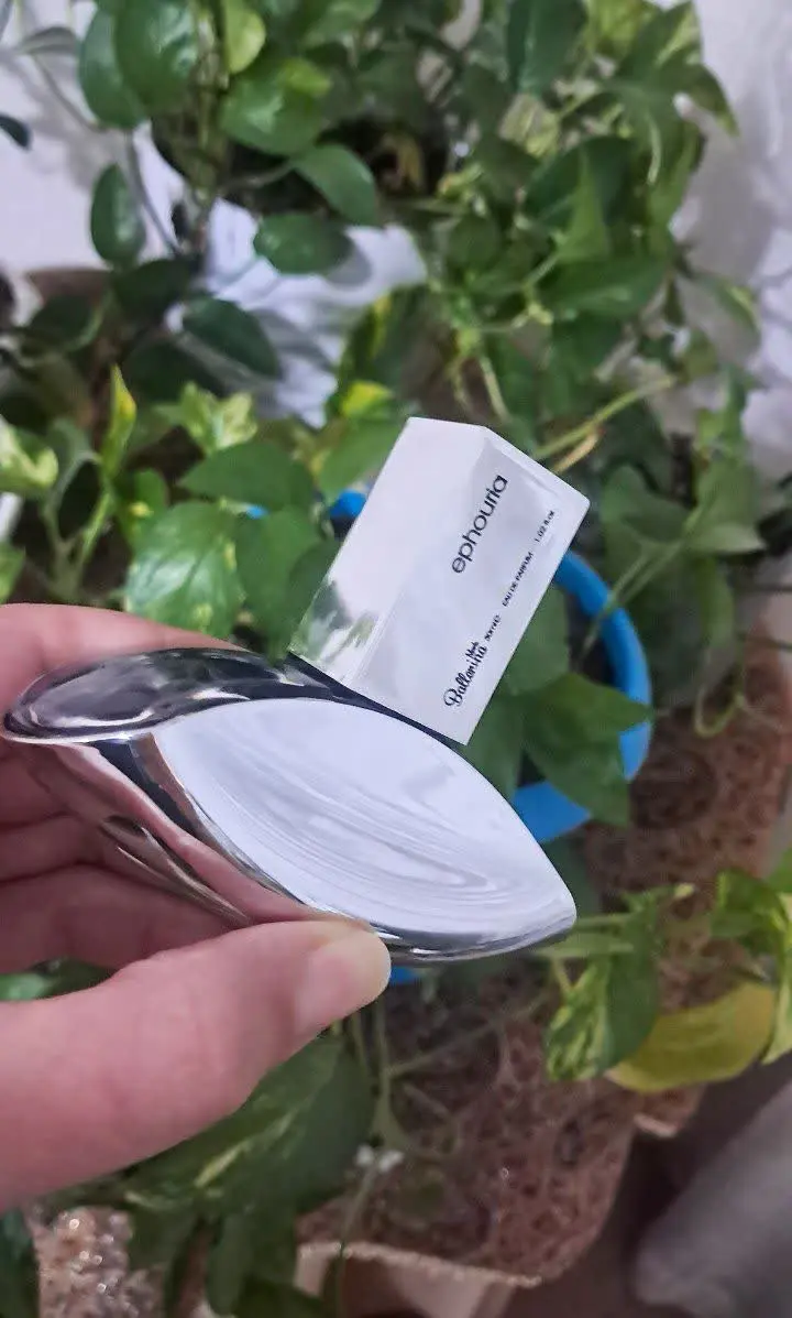 ادکلن ۳۰ میل ایفوریا برند بایلندو …. 
