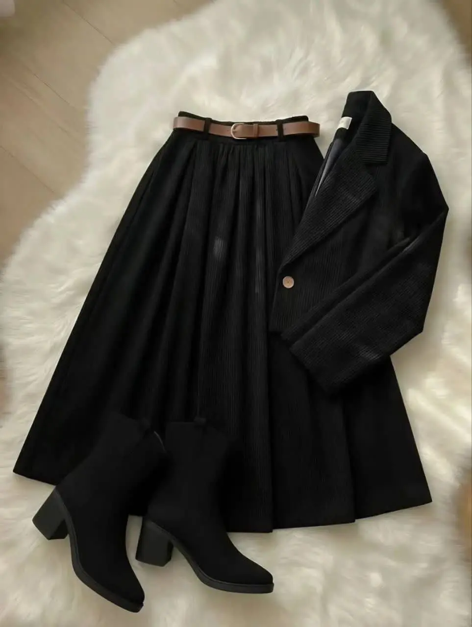 کت دامن مخمل کبریتی