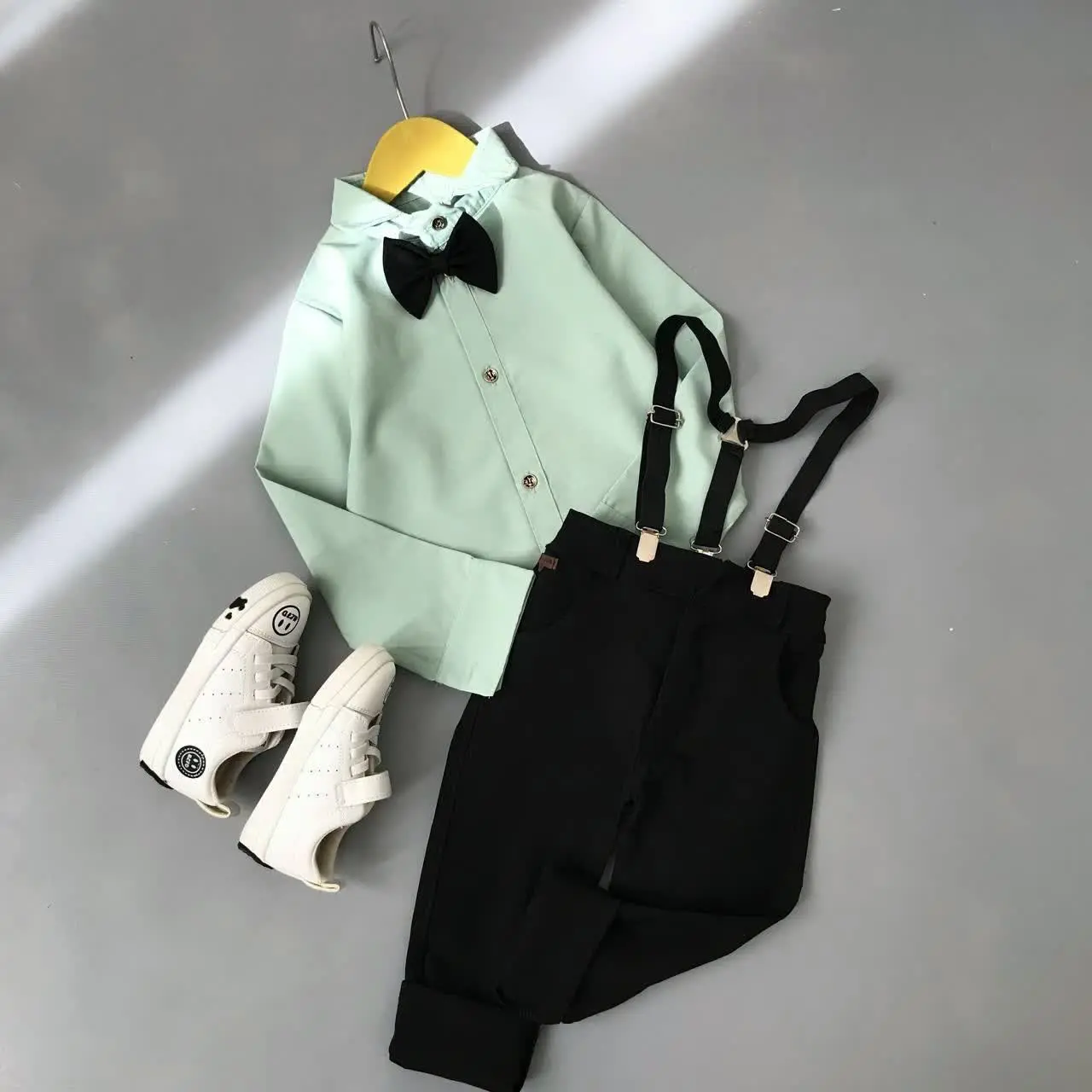 (پیراهن، شلوار، ساس بند، پا...