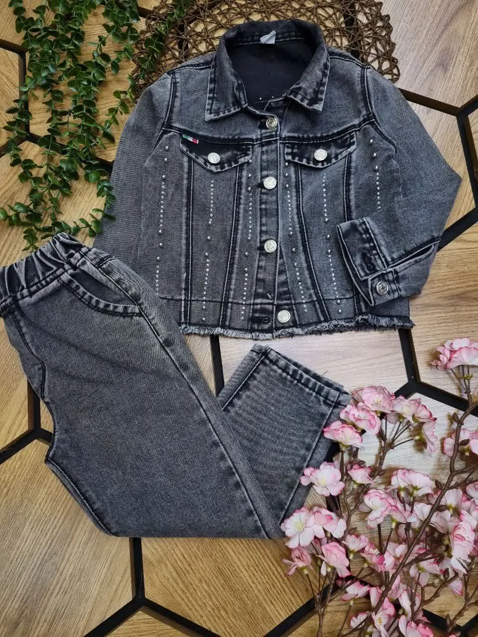 🇮🇷🧥🧶👗👚🎽👕👖👔💎
