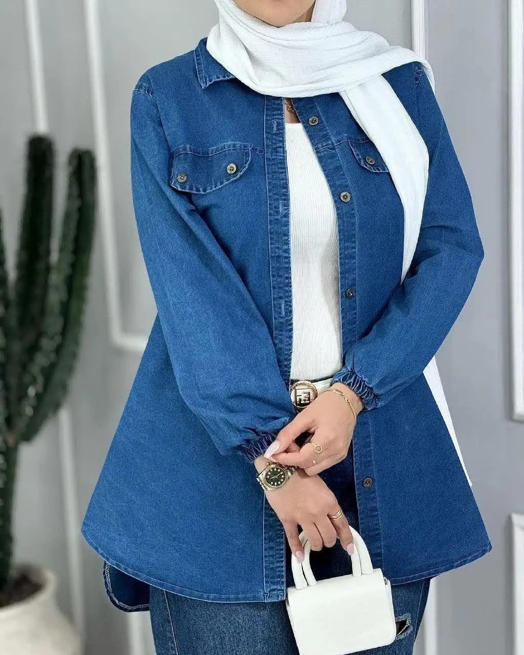 نام: مانتو طلا
