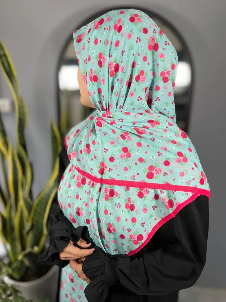 آبی و صورتی 
