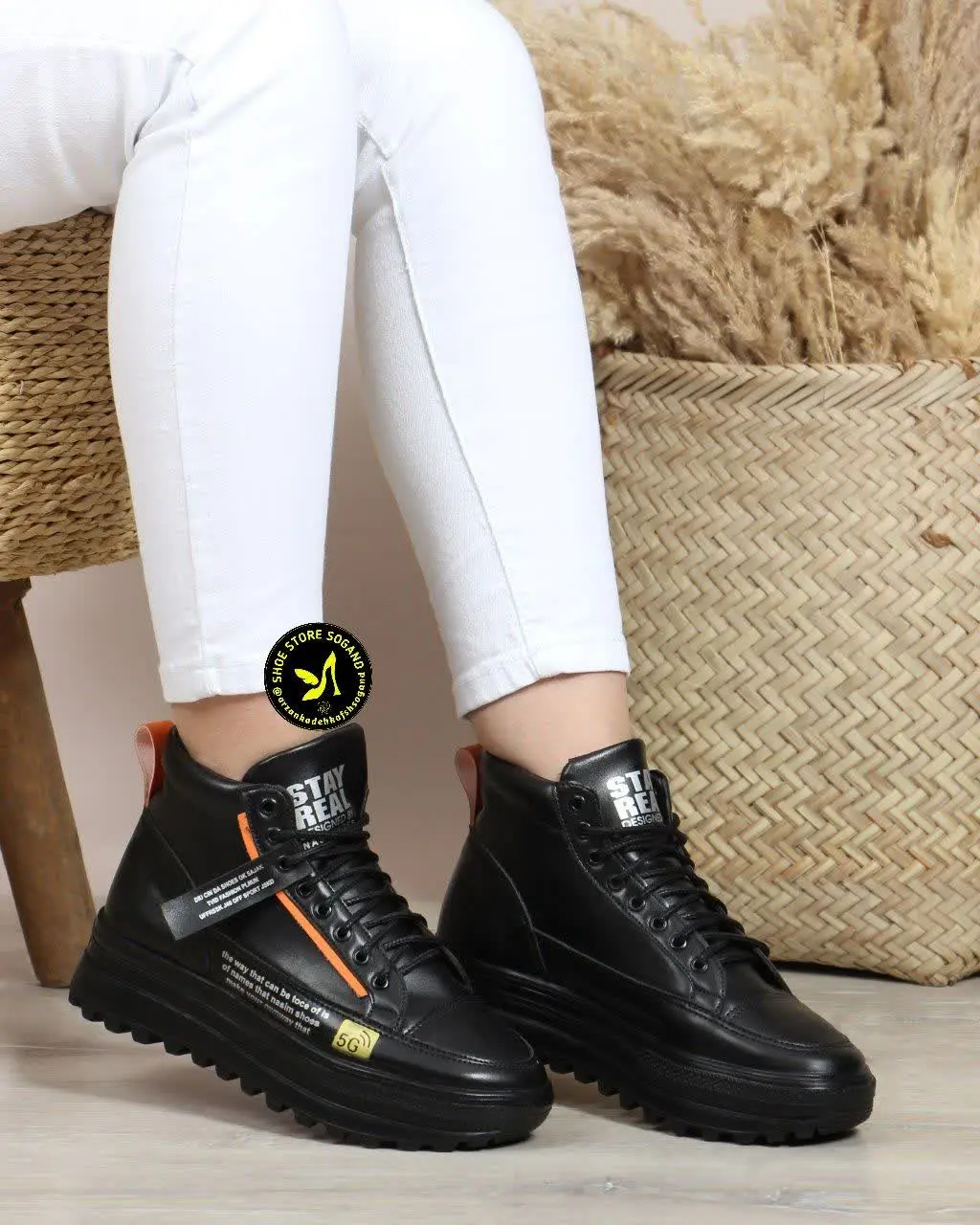 عنوان محصول: ونس لژ دار 
