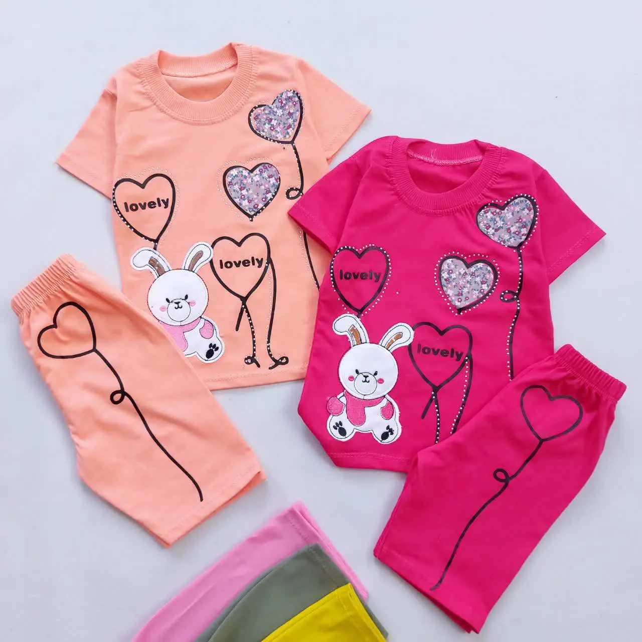 تیشرت شلوارک خرگوش و بادکنک...