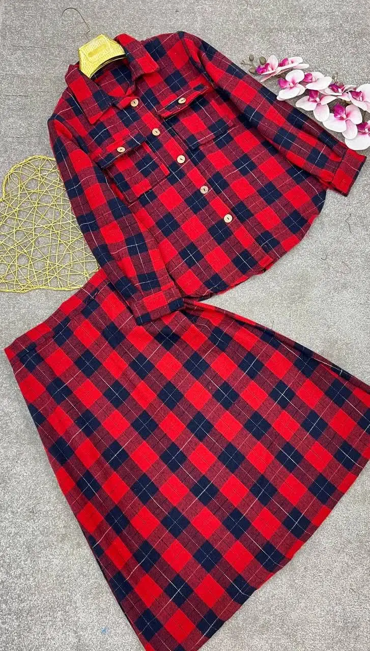 نام: ست‌ کت دامن دانیل
