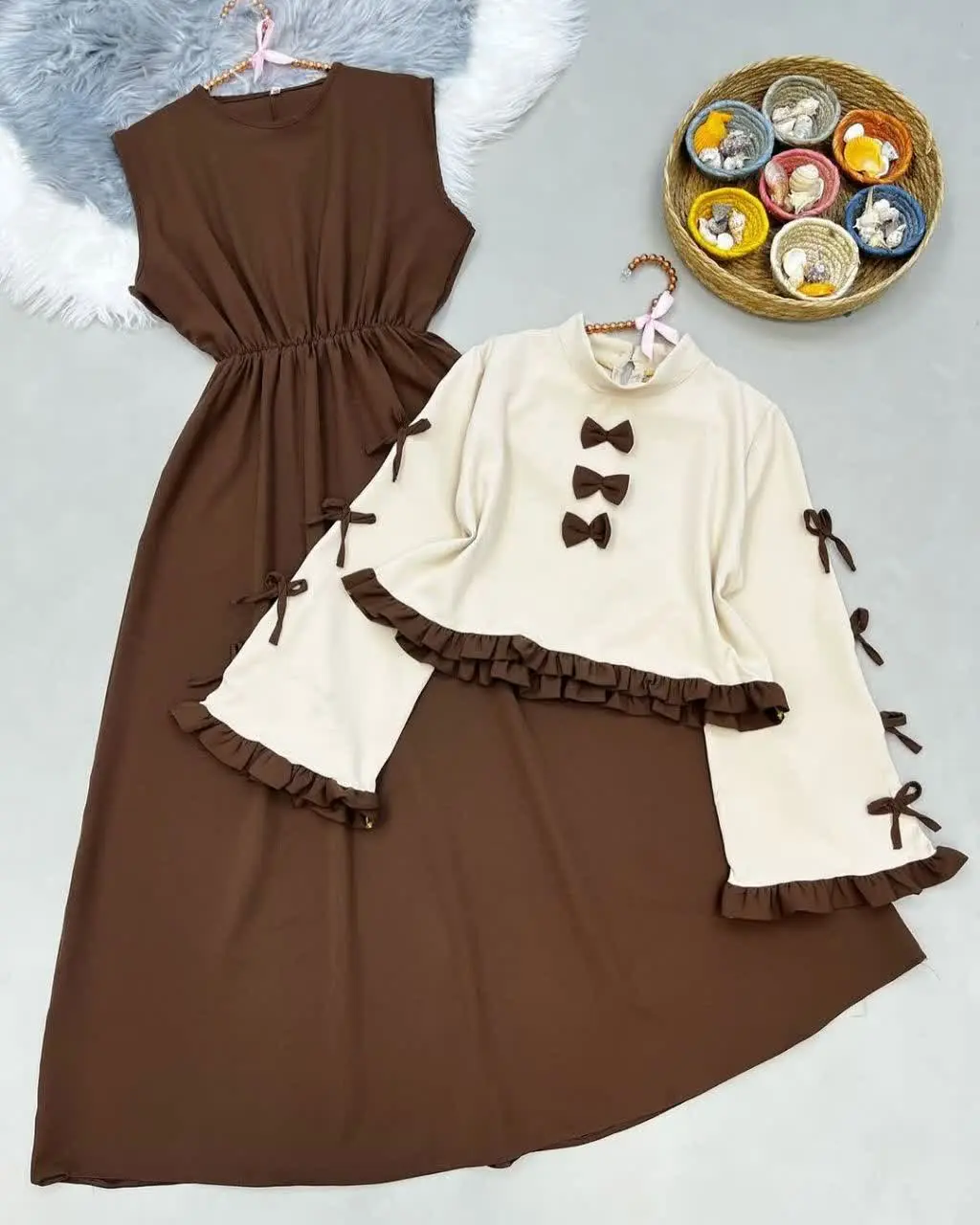 نام: کت و سارافون نسترن