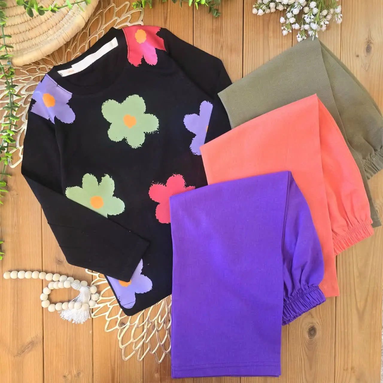 اینجا فقط ست های اقتصادی وا...