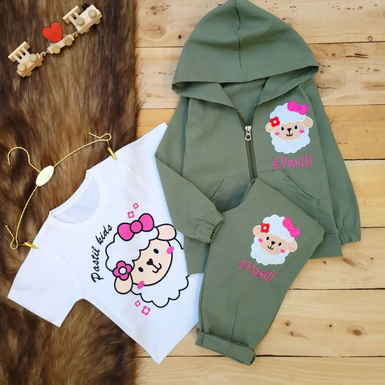 👚نام: ۳تیکه کتان مدل ببعی گل به سر🥰
