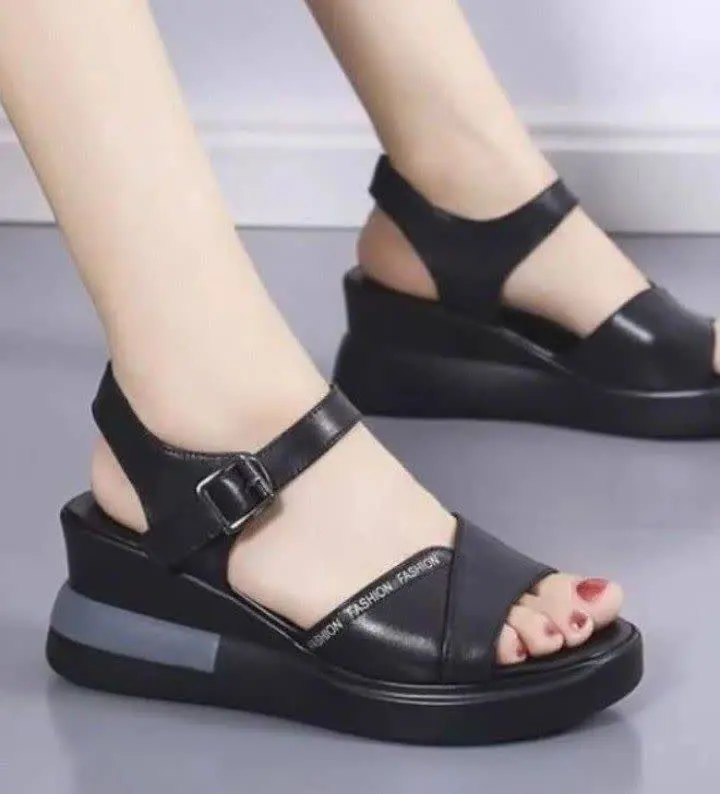 جمعه بازار ۱: 
