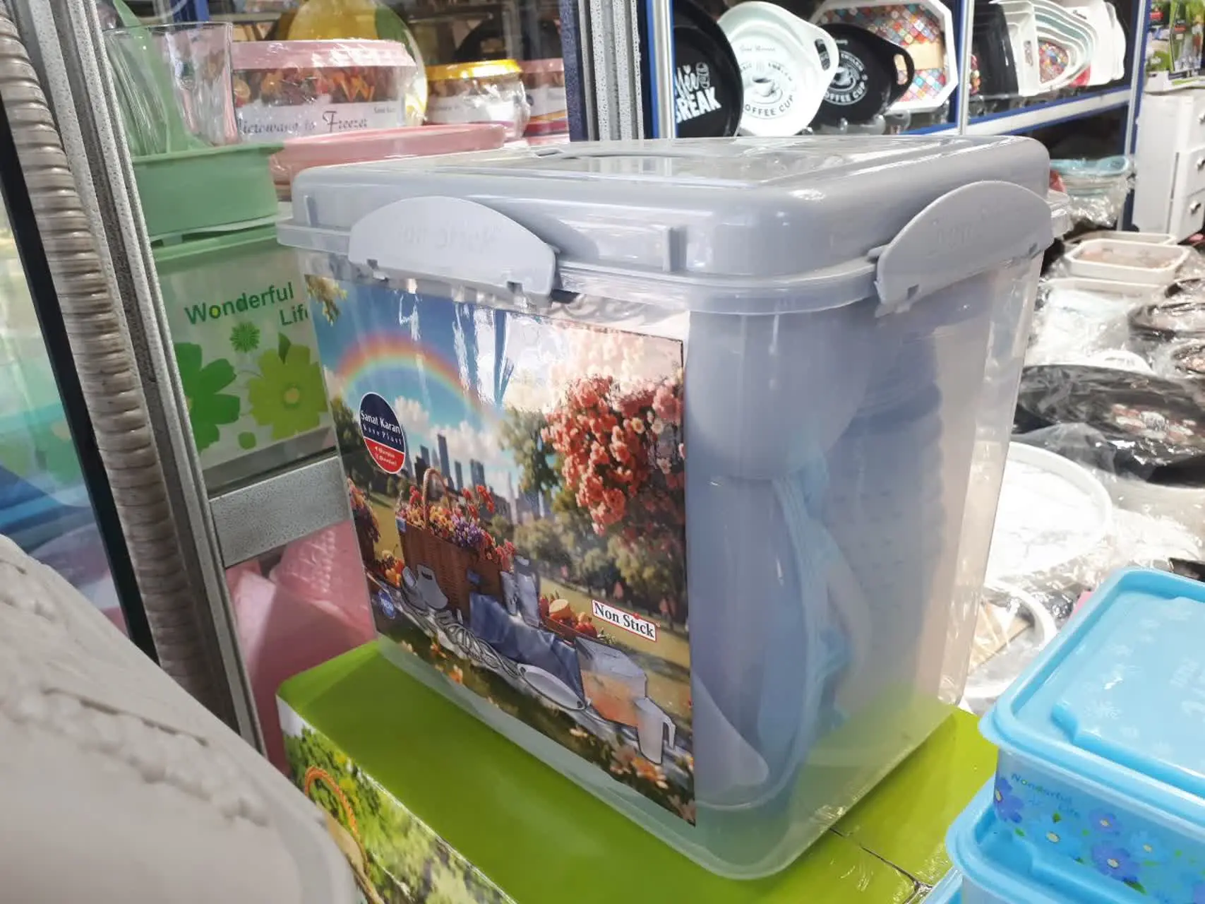 📌سرویس پیک نیک ۸۰ پارچه جدید😍👆
