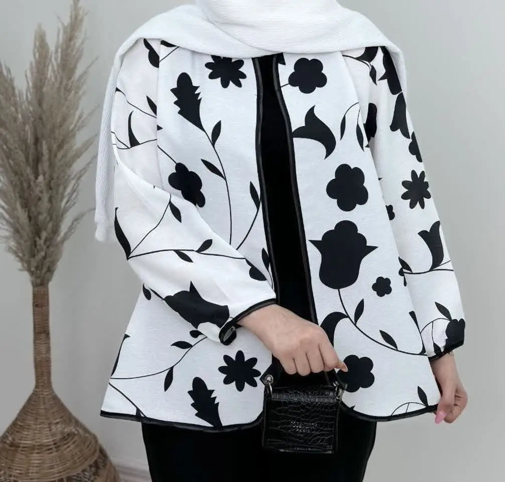 👚 نام: کت نوار دار
