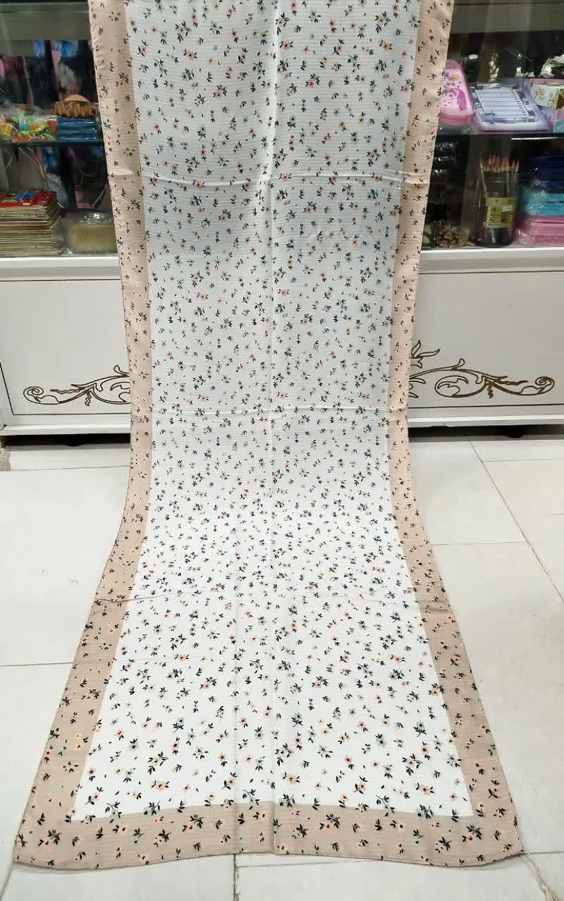 شال طرحدار گل دار
