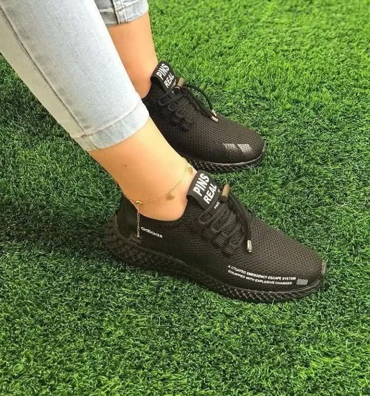 🖋نام: کتونی طرح ۶❌ حراج❌
