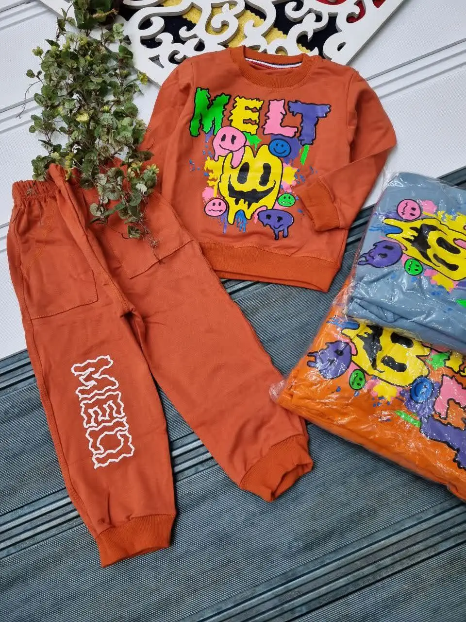 🇮🇷🧥🧶👗👚👔🎽👕👖💎
