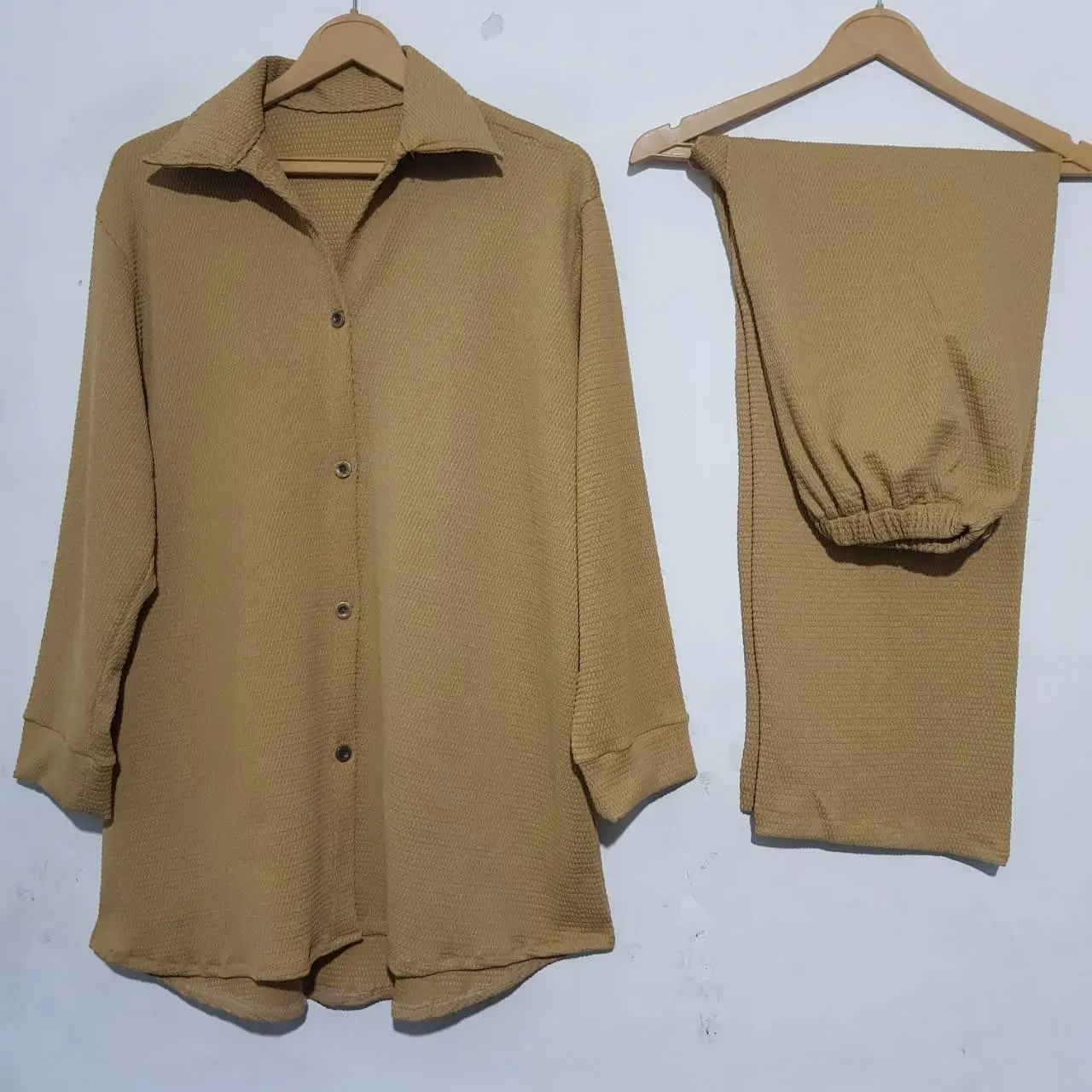 ست مانتو و شلوار پاییزه😍
