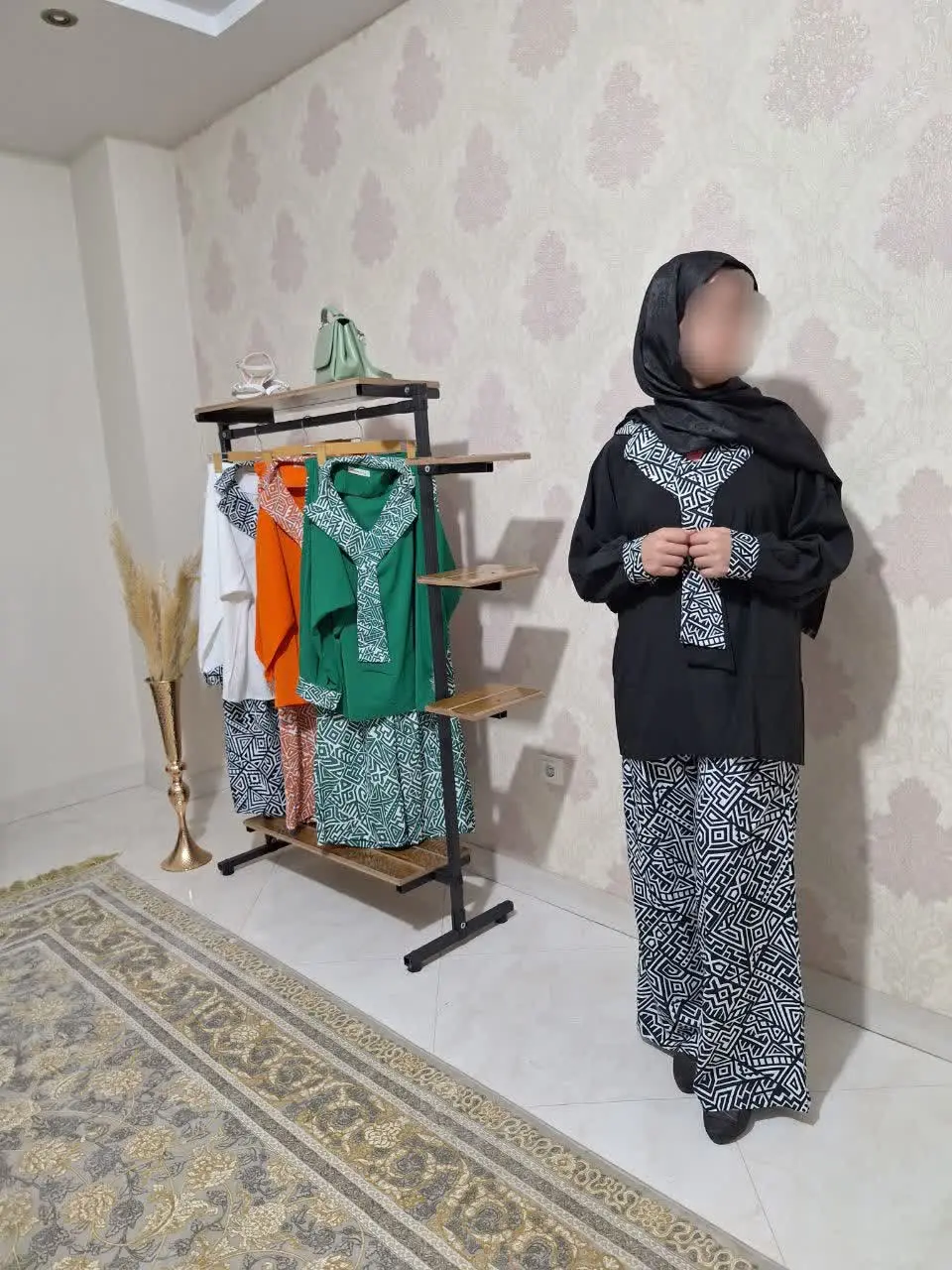 ست کرپ الیزه فلورا فقط سایز ۱ رنگ سفید موجود✅
