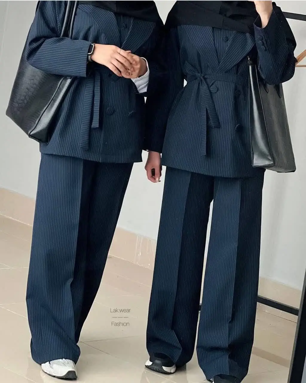 ☀️نام: سه تیکه اداری دانشجویی کیمیا
