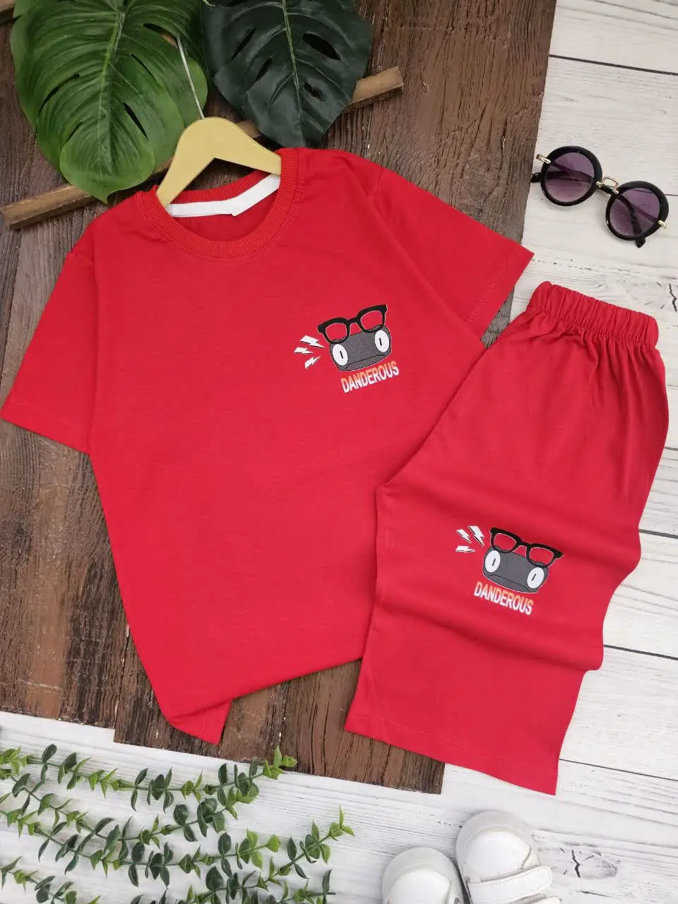 تیشرت و شلوارک پسرانه قورباغه
