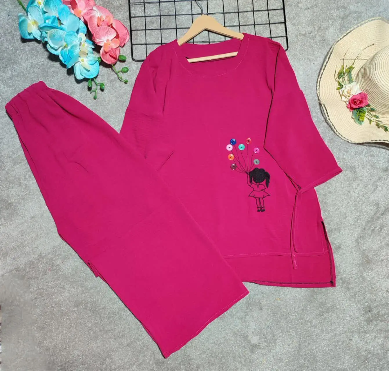 👚نام: ست بلوز شلوار ابروبادی ۱۳۰۷
