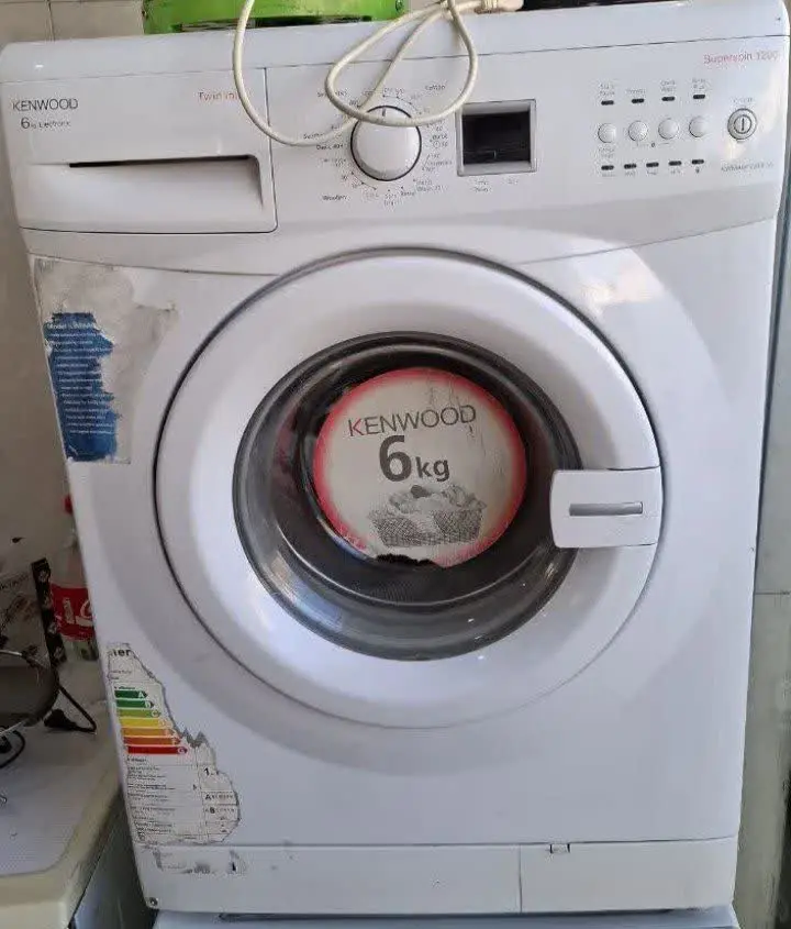 لباسشویی ۶کیلویی کنوود کاملا سالم
