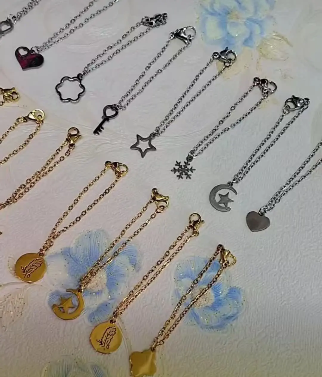 💍اینم آویز ساعت های جذابمون 🤤