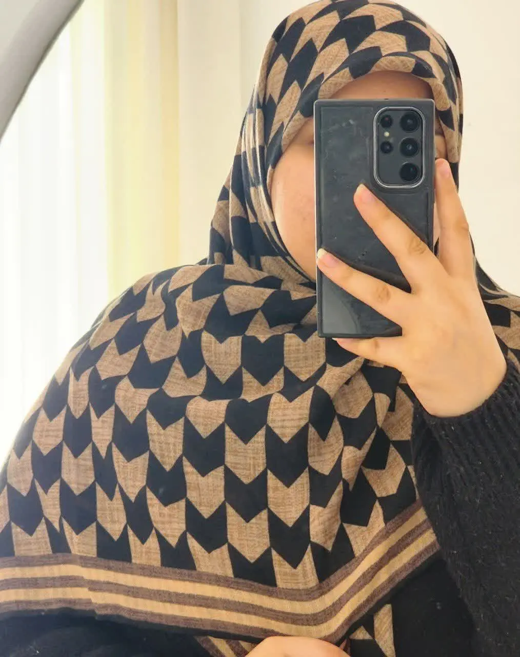 •یه روسری شیک و خوشگل مناسب فصل سرما🥰
