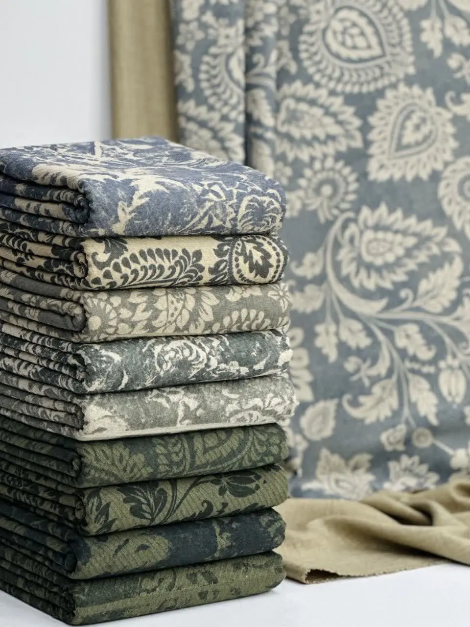 جنس: لینن طرح ایتالیایی
