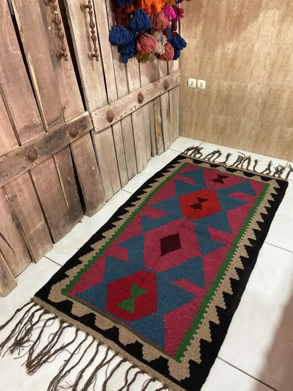 ⚜یه گلیم خوش نقش و نگار
