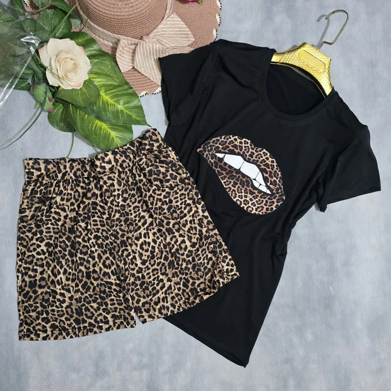 👚نام: ست پلنگی لب
