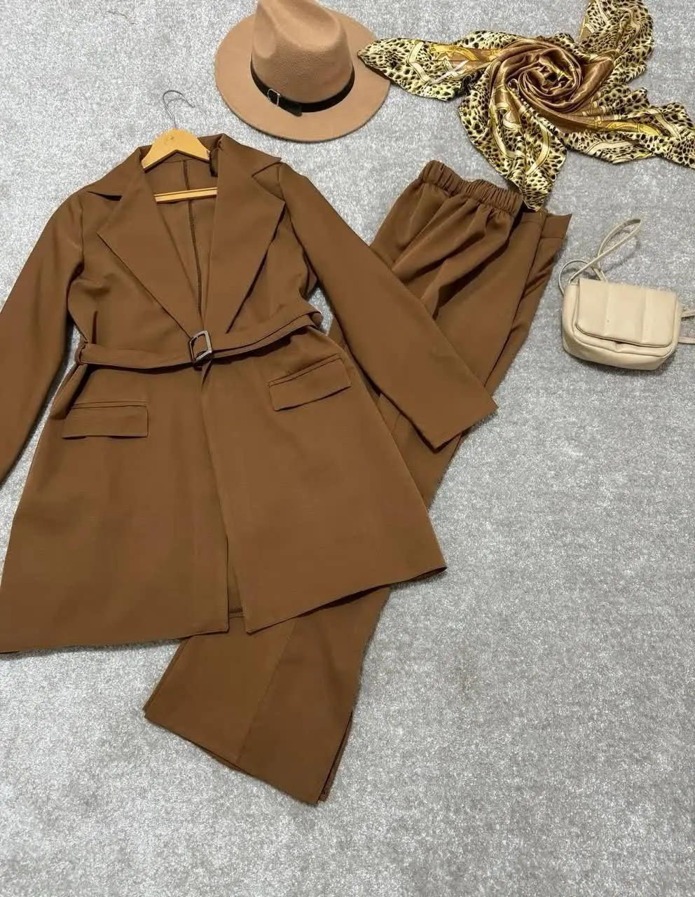 🌸 نام: کت شلوار رز
