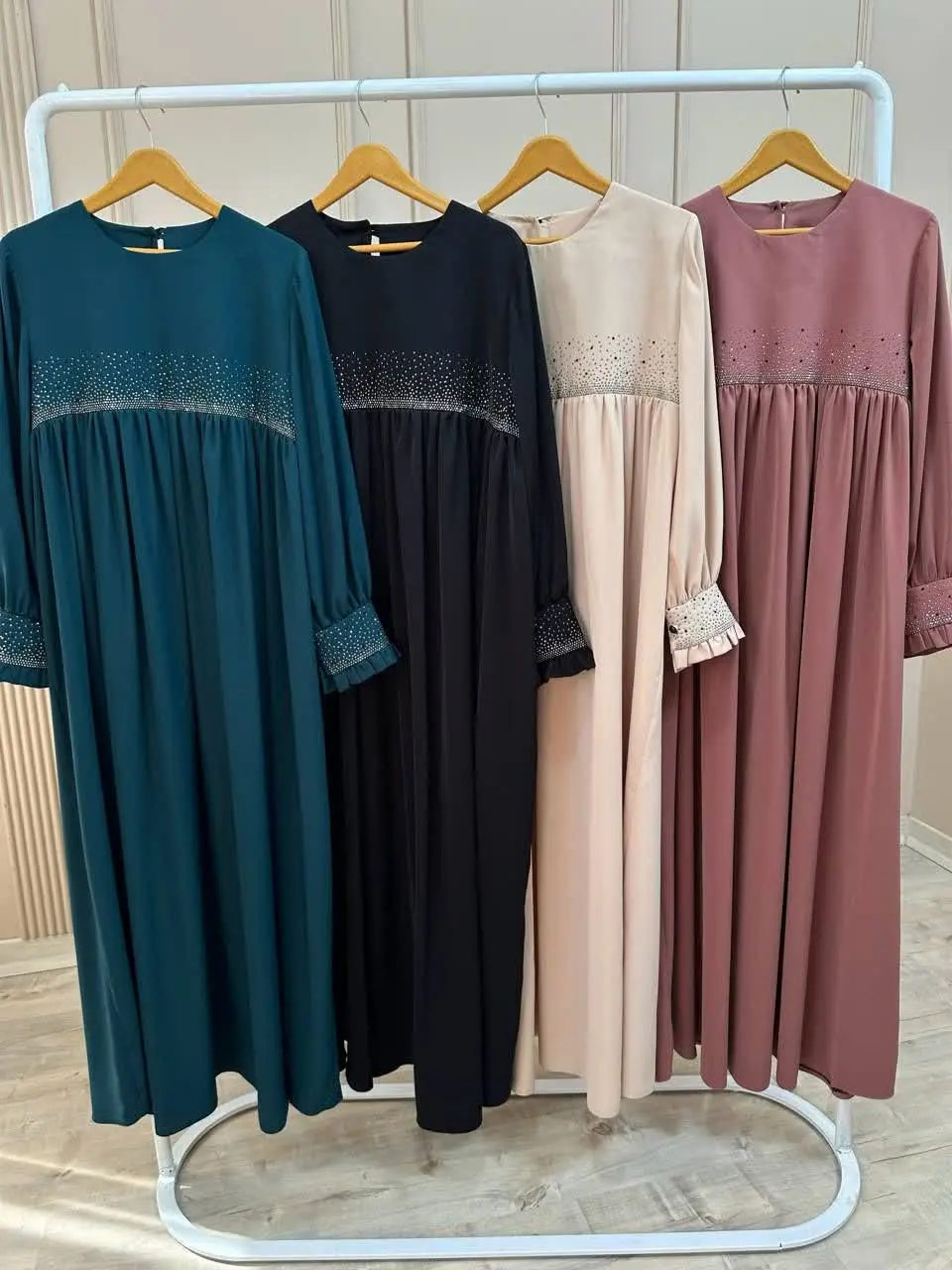 مانتو عبایی نگین