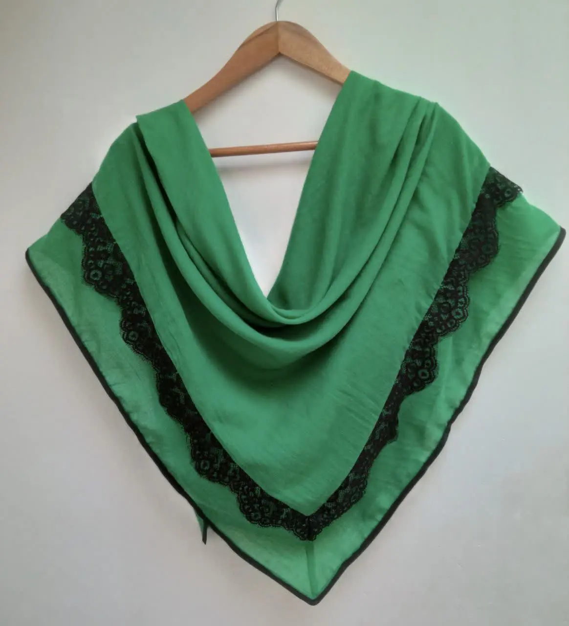 روسری سبز ومشکی 
