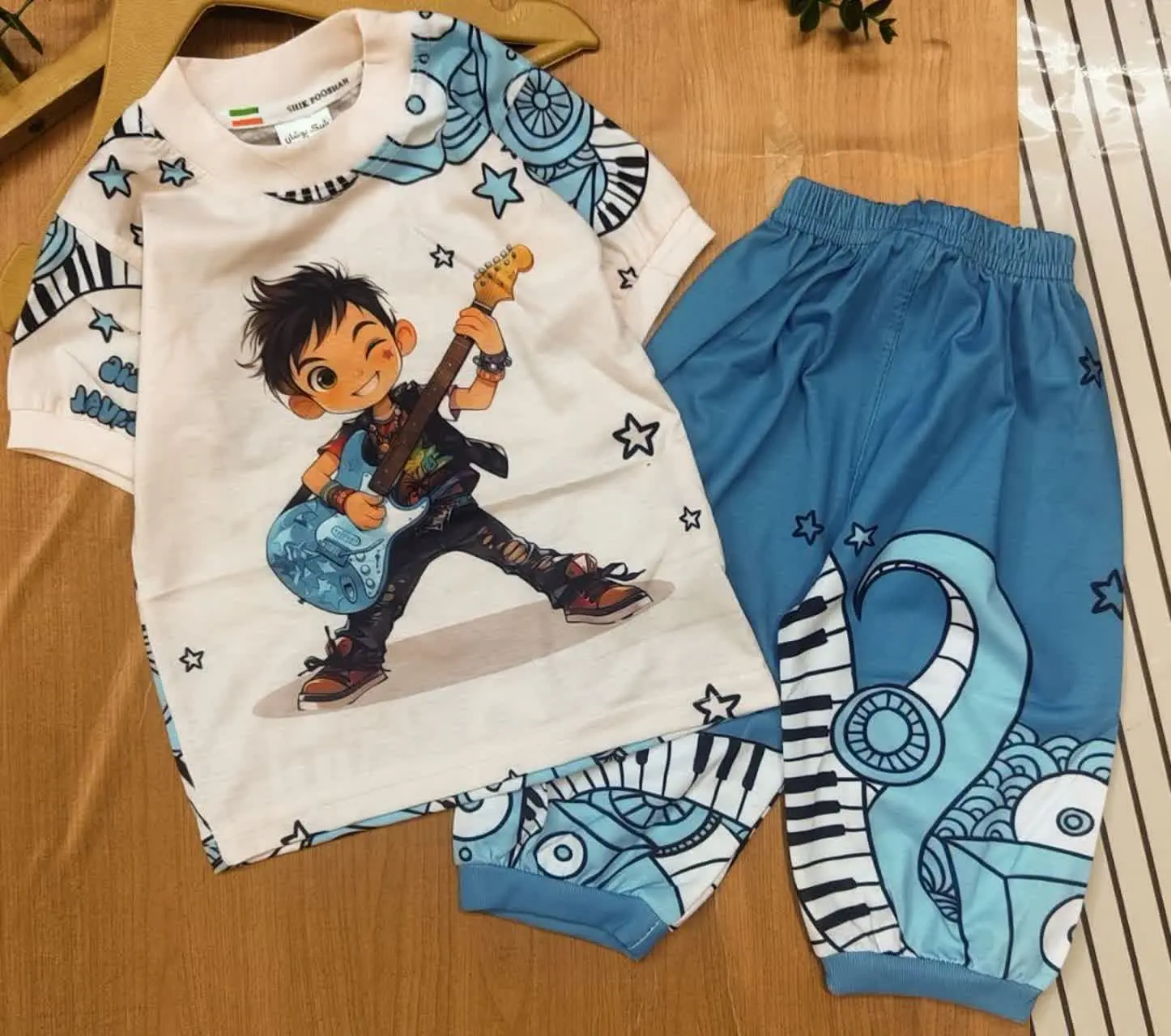 تیشرت و شلوارک بچگانه پسرک...