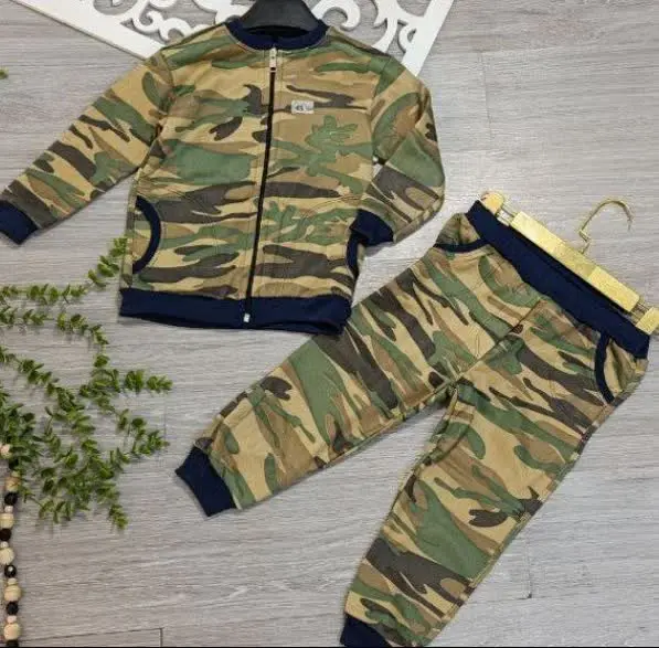 🩳🦺🧥🥼🥼👕🩳👚