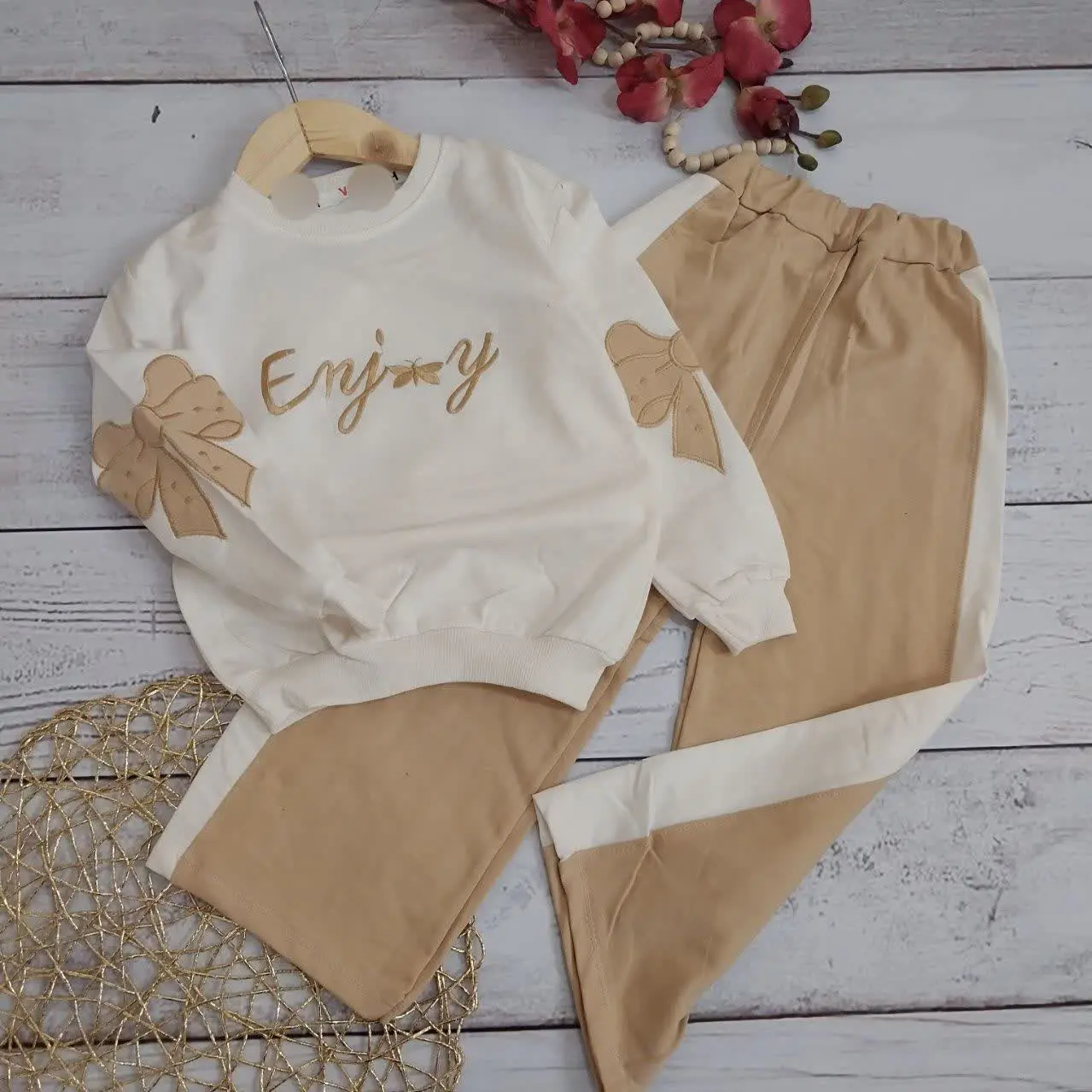 ست زیبا پاپیون گلدوزی