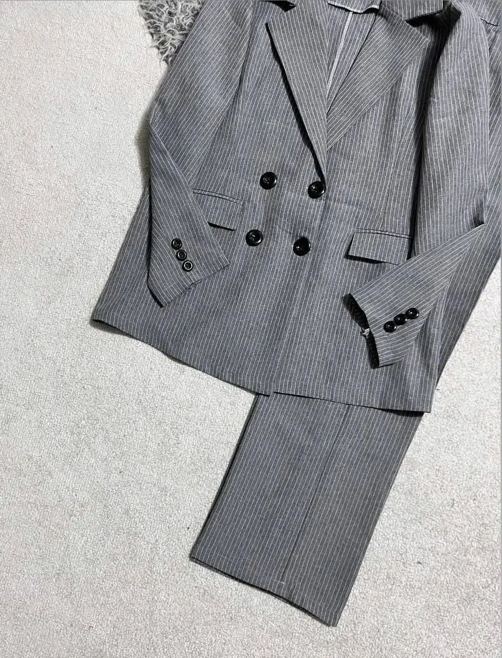 👚 نام: کت شلوار دیپلمات