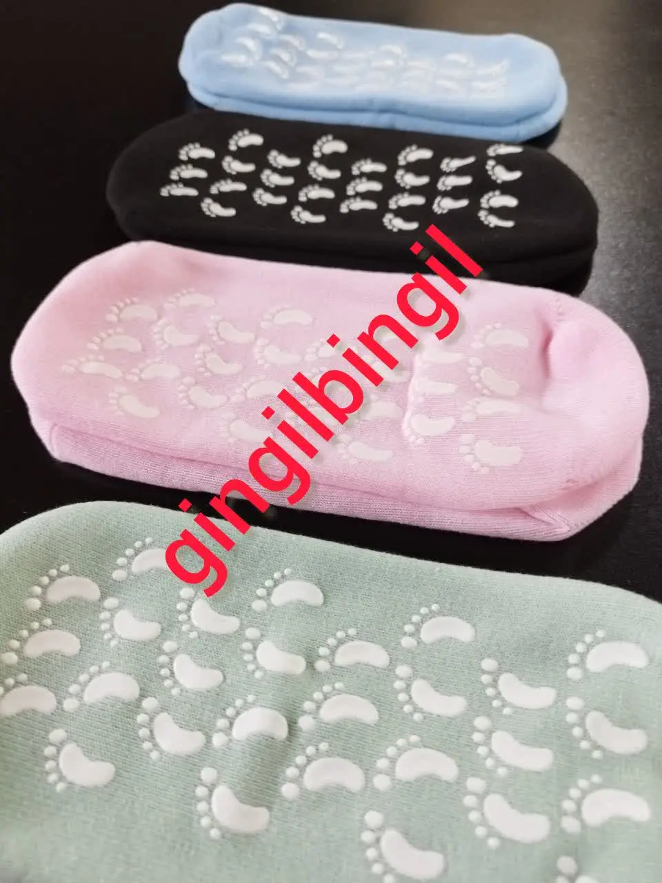 جوراب سلیکونی مخصوص درمان ترک پا
