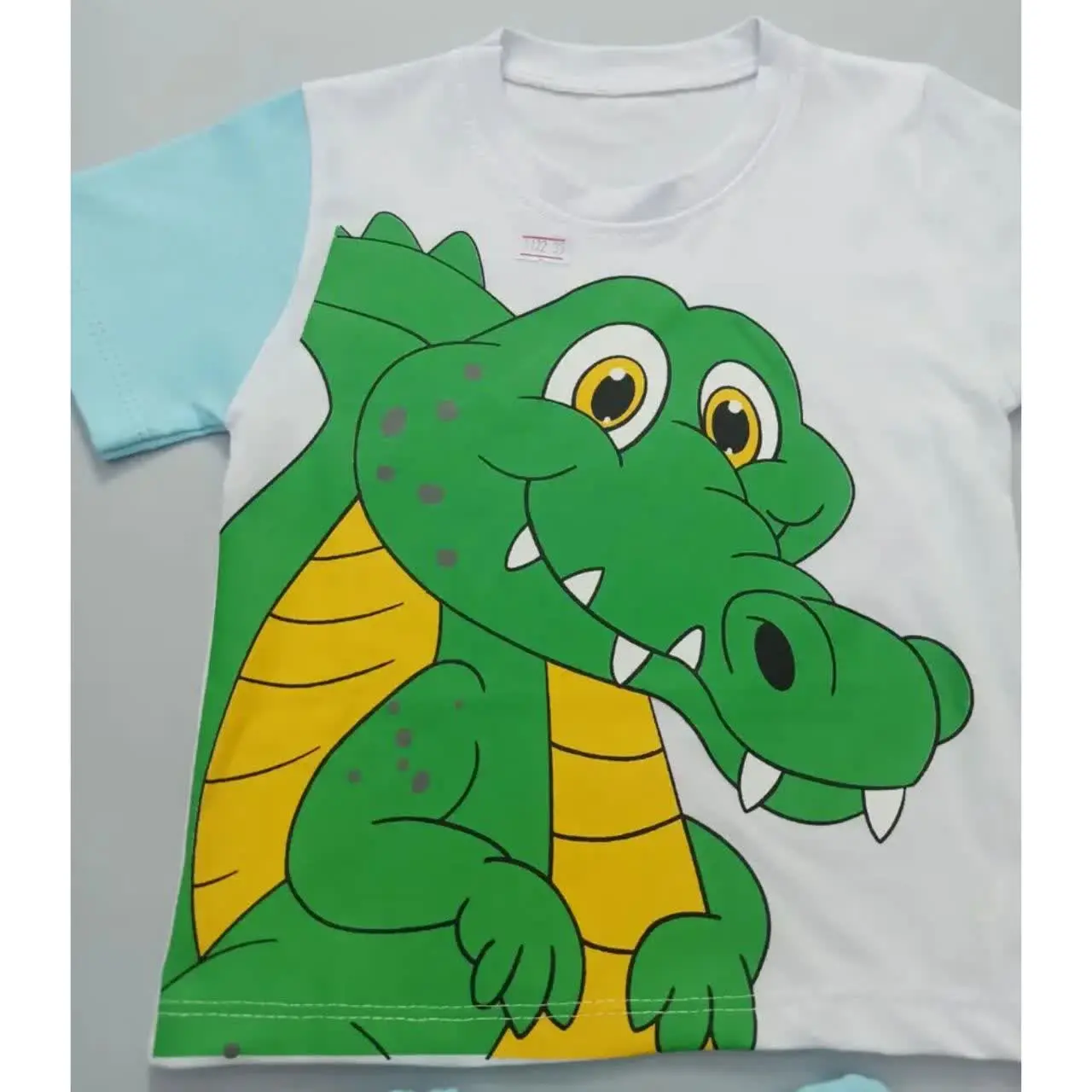 🐊✨ ست تیشرت و شلوارک طرح تم...