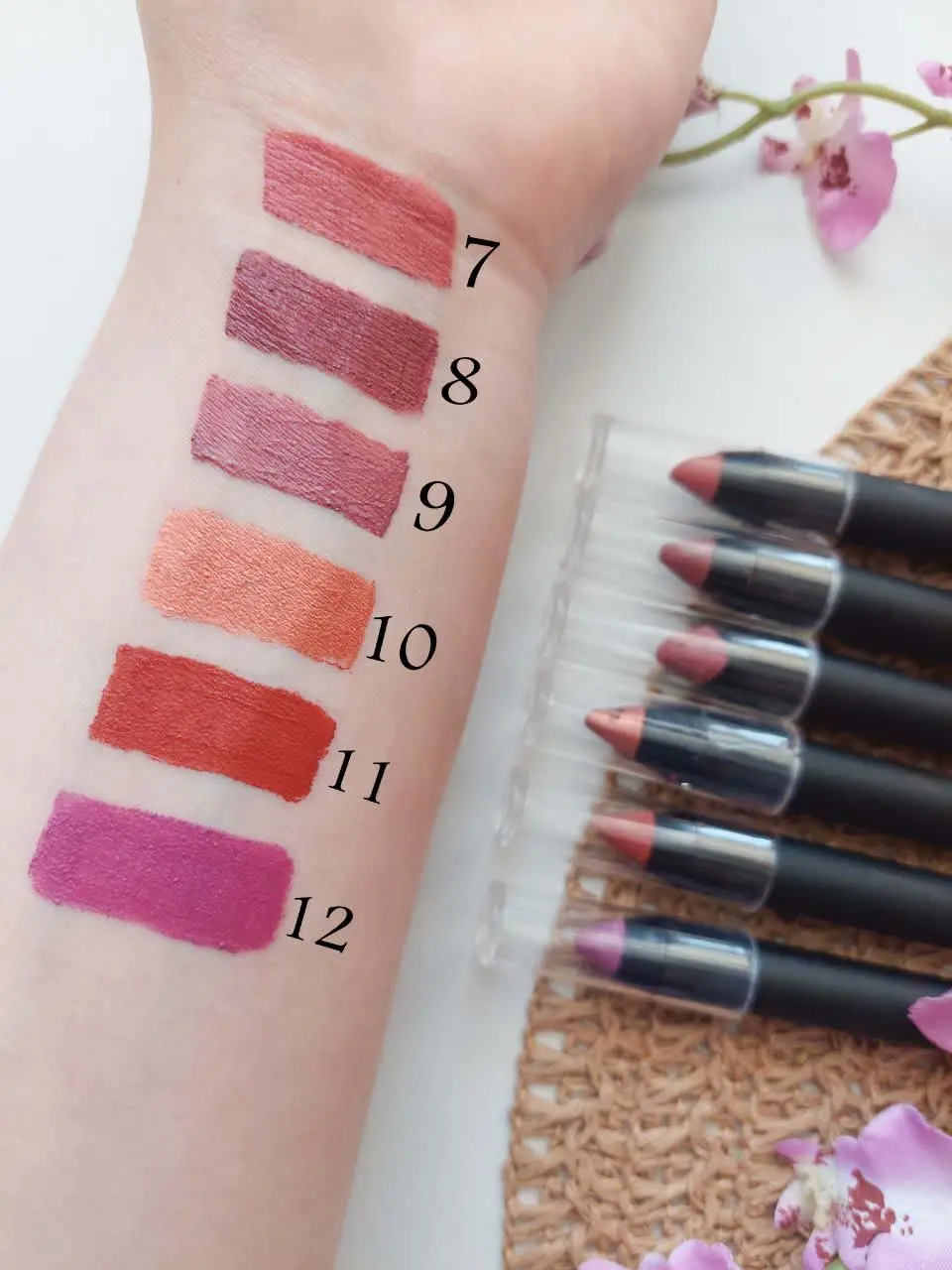 🪄ادامه رژ‌های مدادی جذابمون
